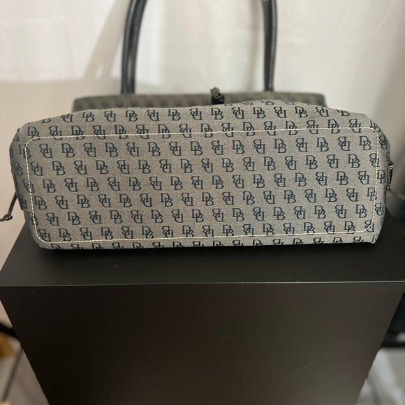 Dooney and Burke Handbag - Picture 11 of 11